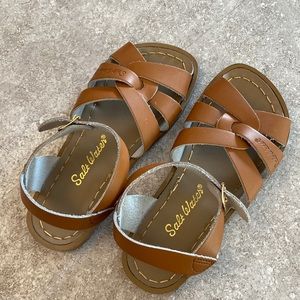 Like new salt water sandals